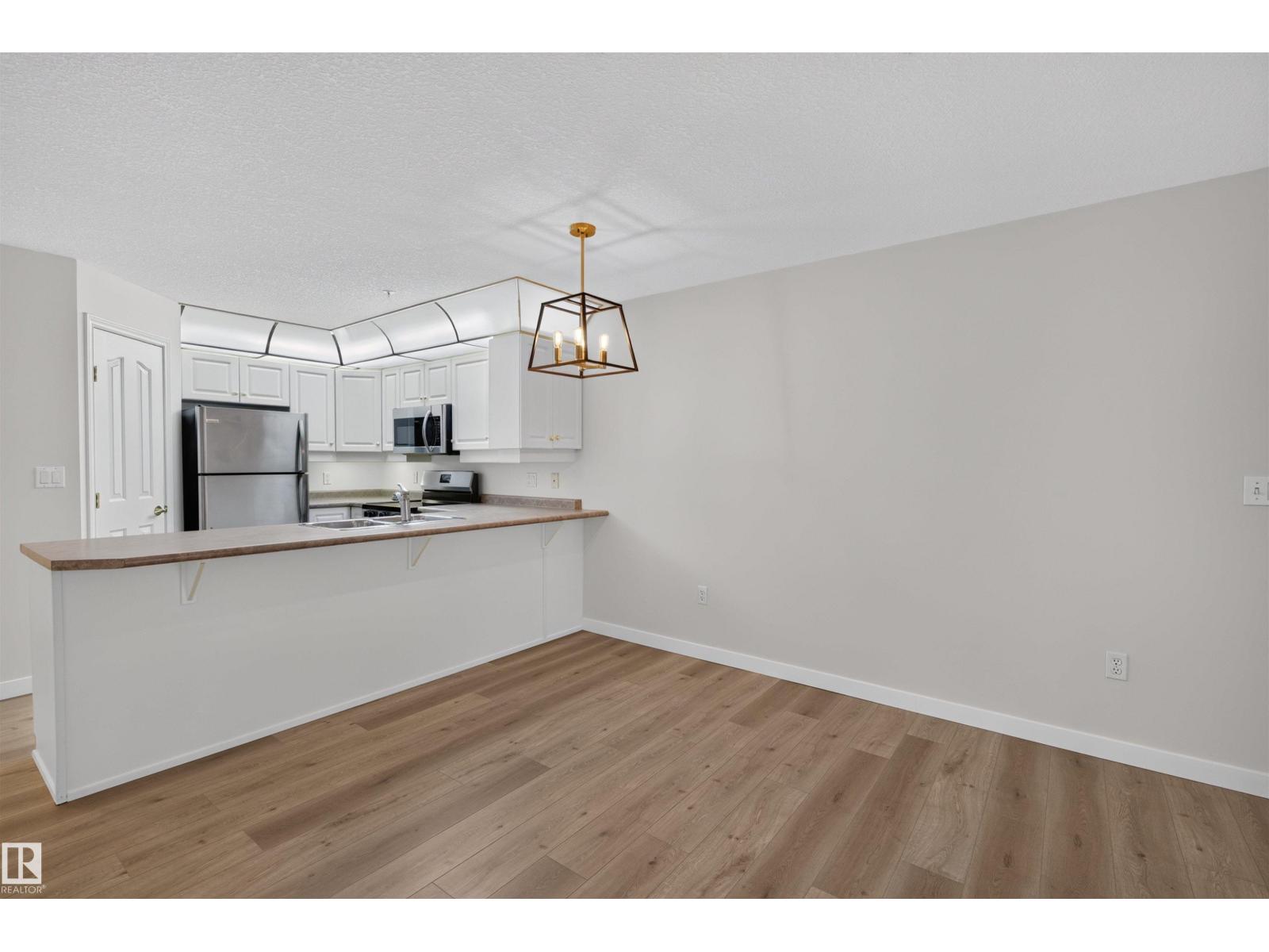 #215 6703 172 St Nw Property Photo 10