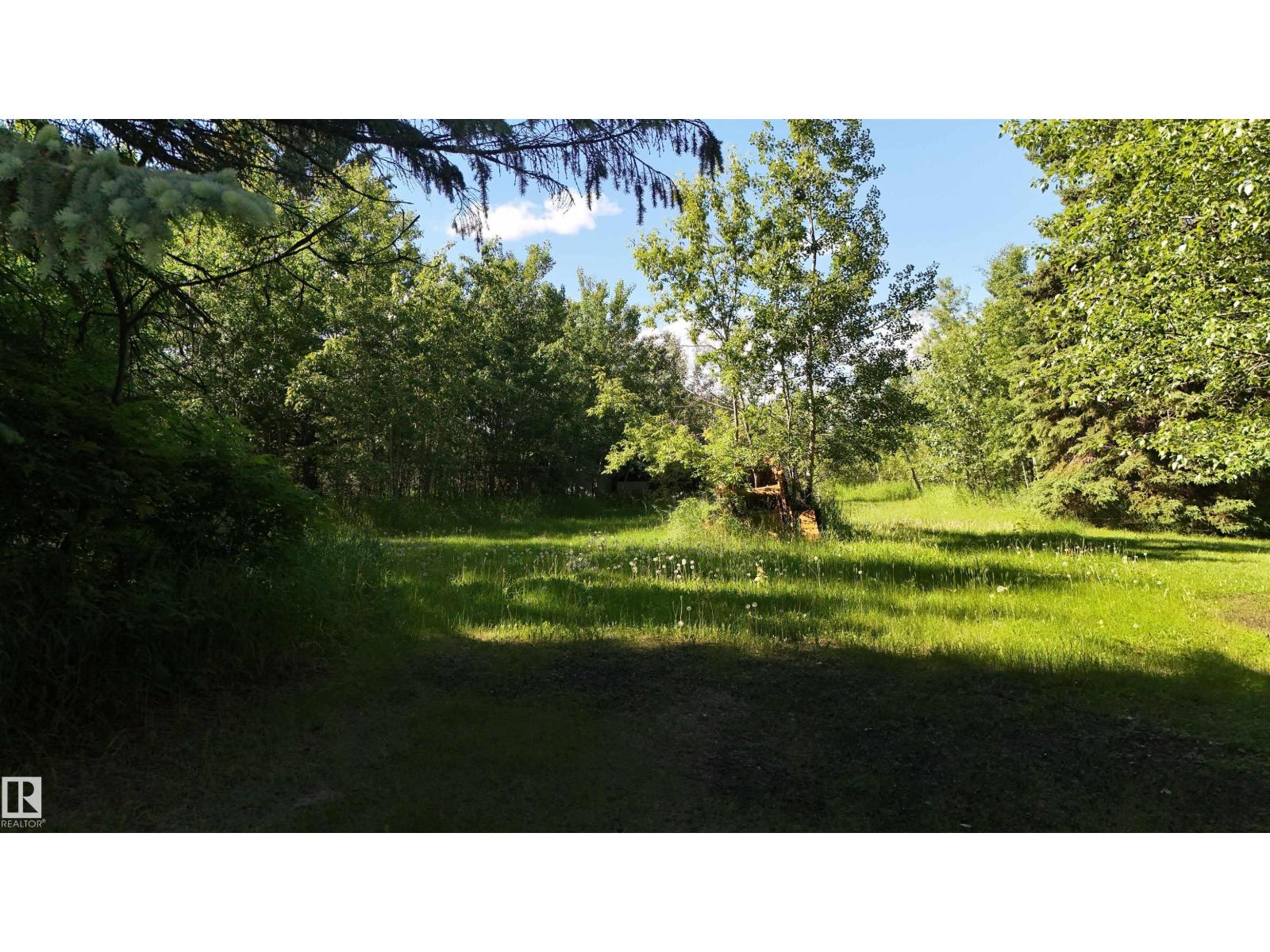 5416 51 Av Property Photo 36