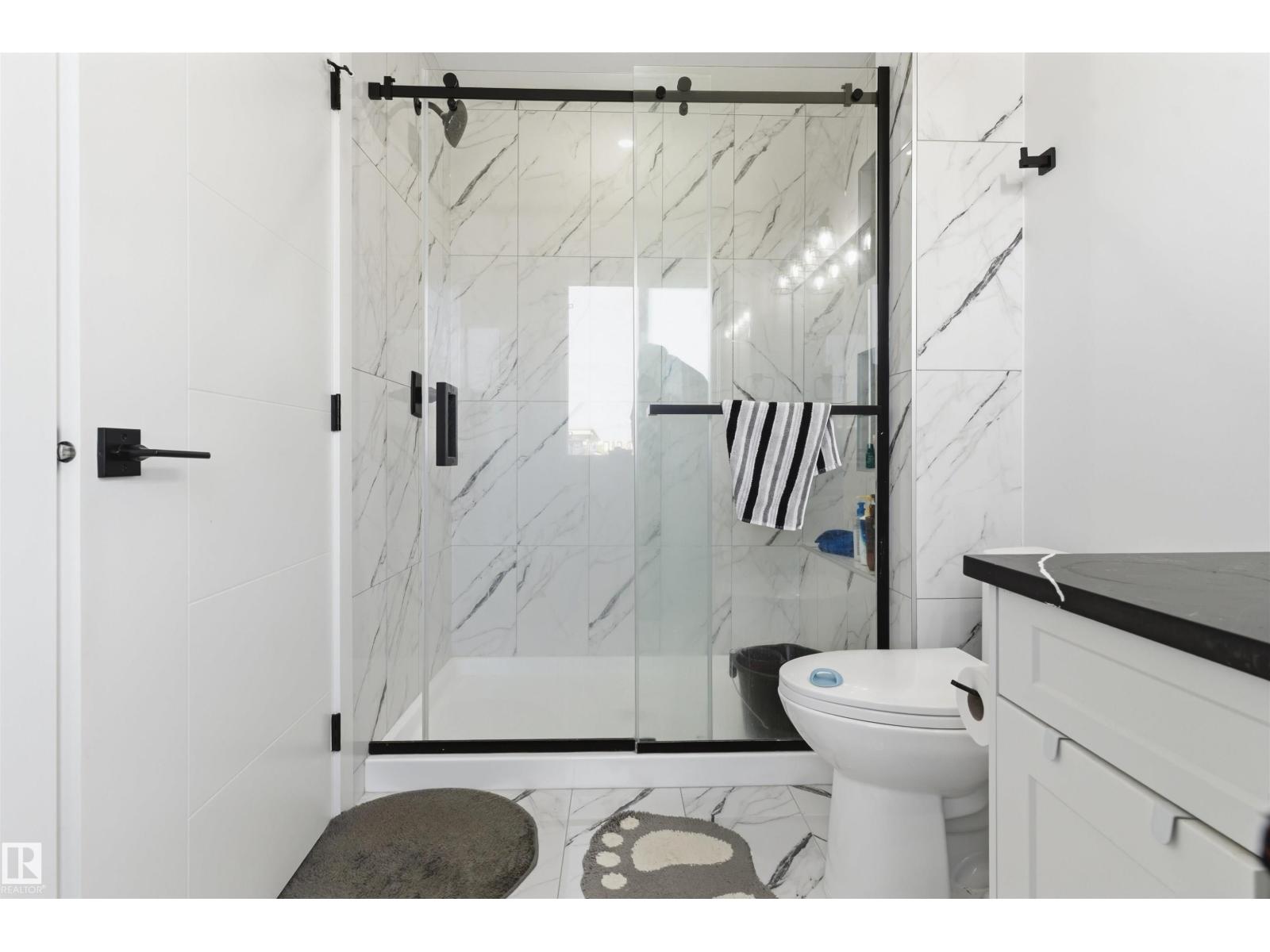 4373 37 St Property Photo 23