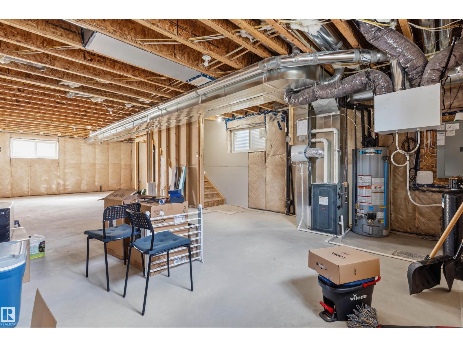 4373 37 St Property Photo 27