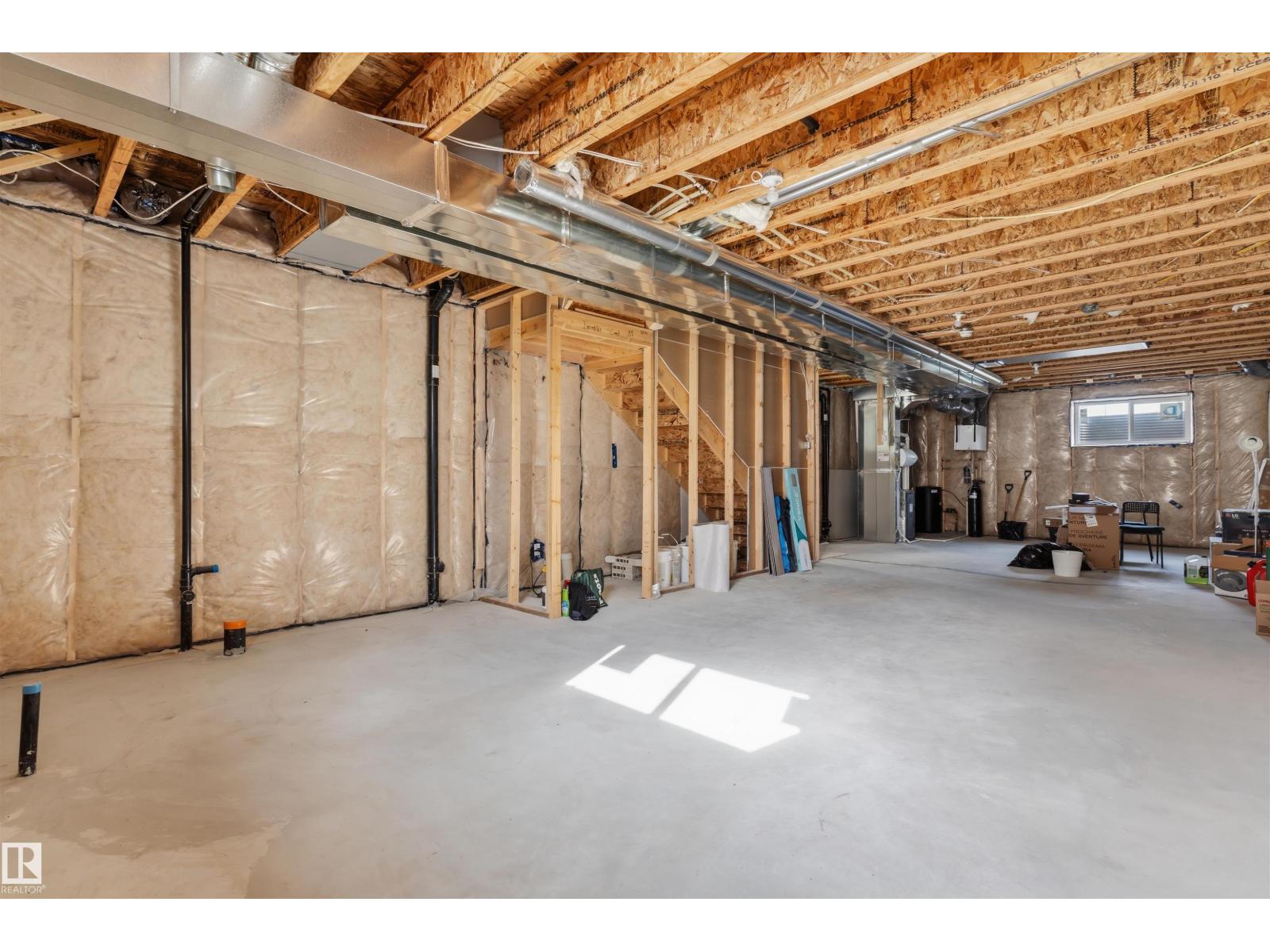 4373 37 St Property Photo 28