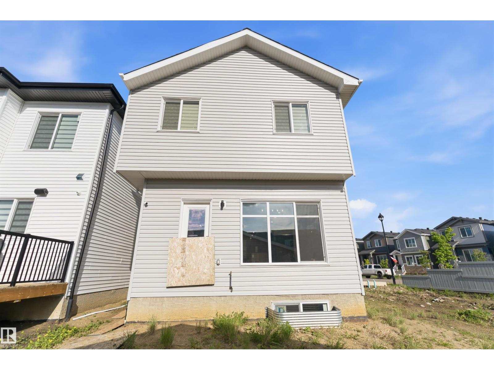 4373 37 St Property Photo 29