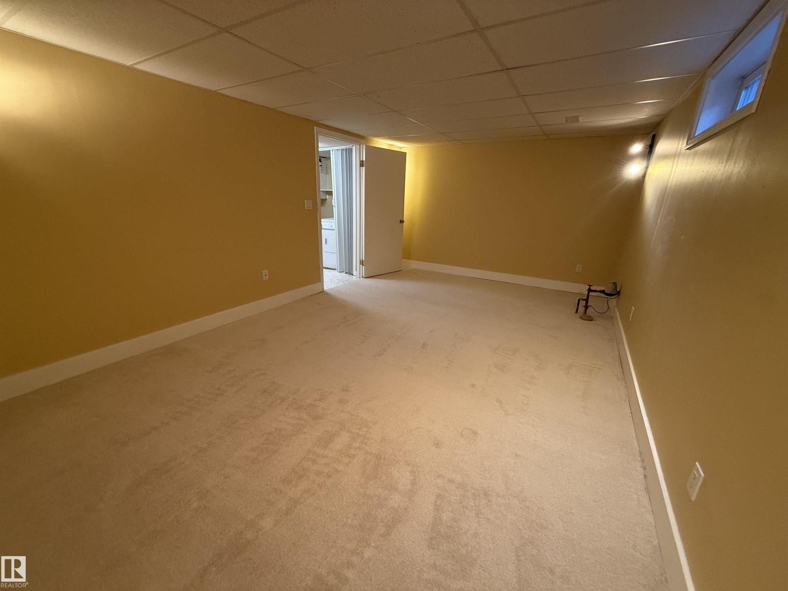 4359 46 St Property Photo 27