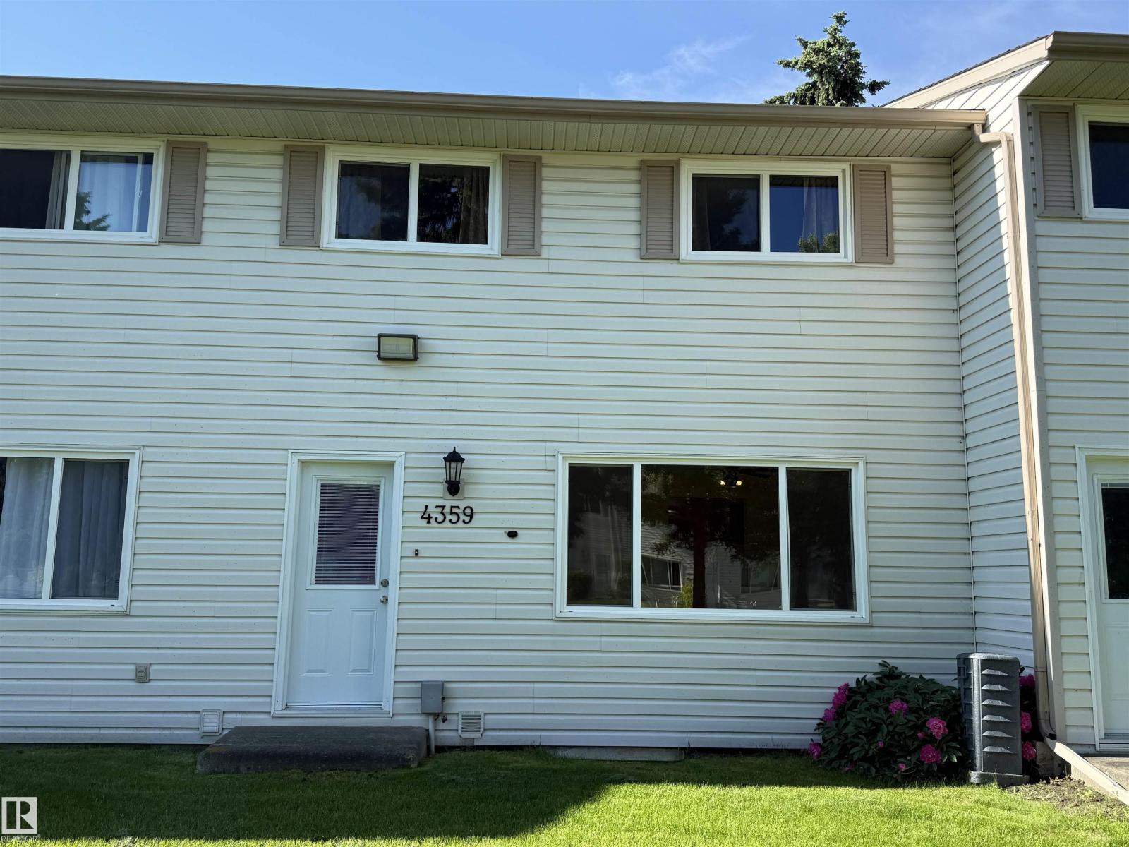 4359 46 St Property Photo 28