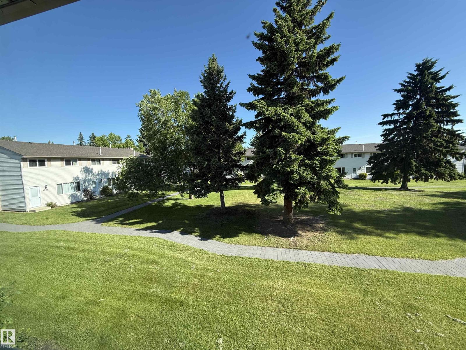 4359 46 St Property Photo 30