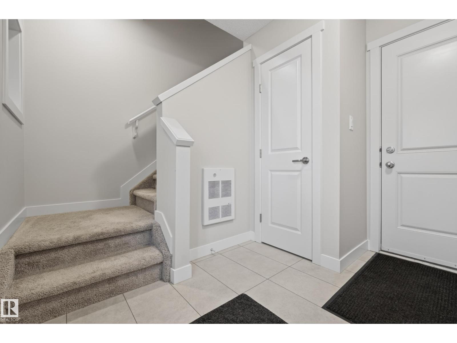 856 Daniels Wy Sw Property Photo 5