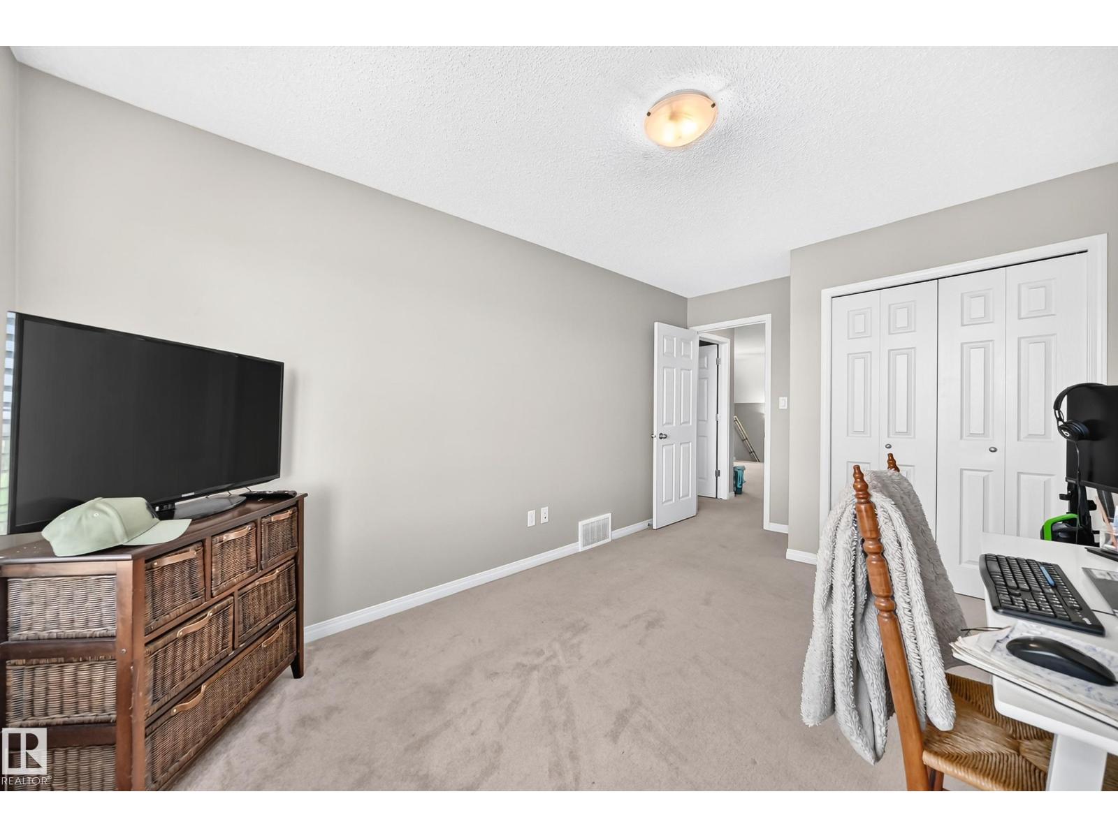2305 68 St Sw Property Photo 28