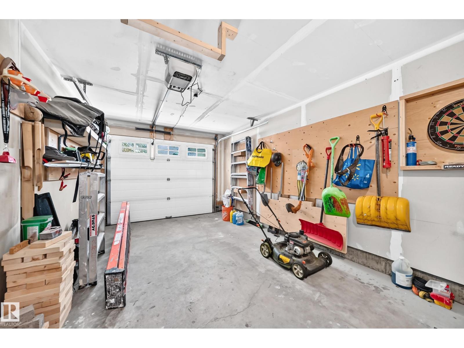 2305 68 St Sw Property Photo 38