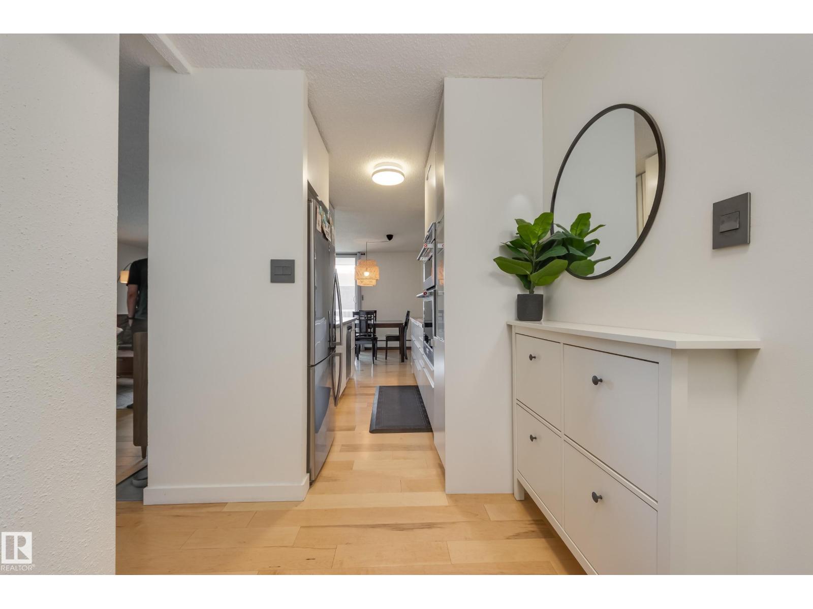 #504 9909 110 St Nw Property Photo 8