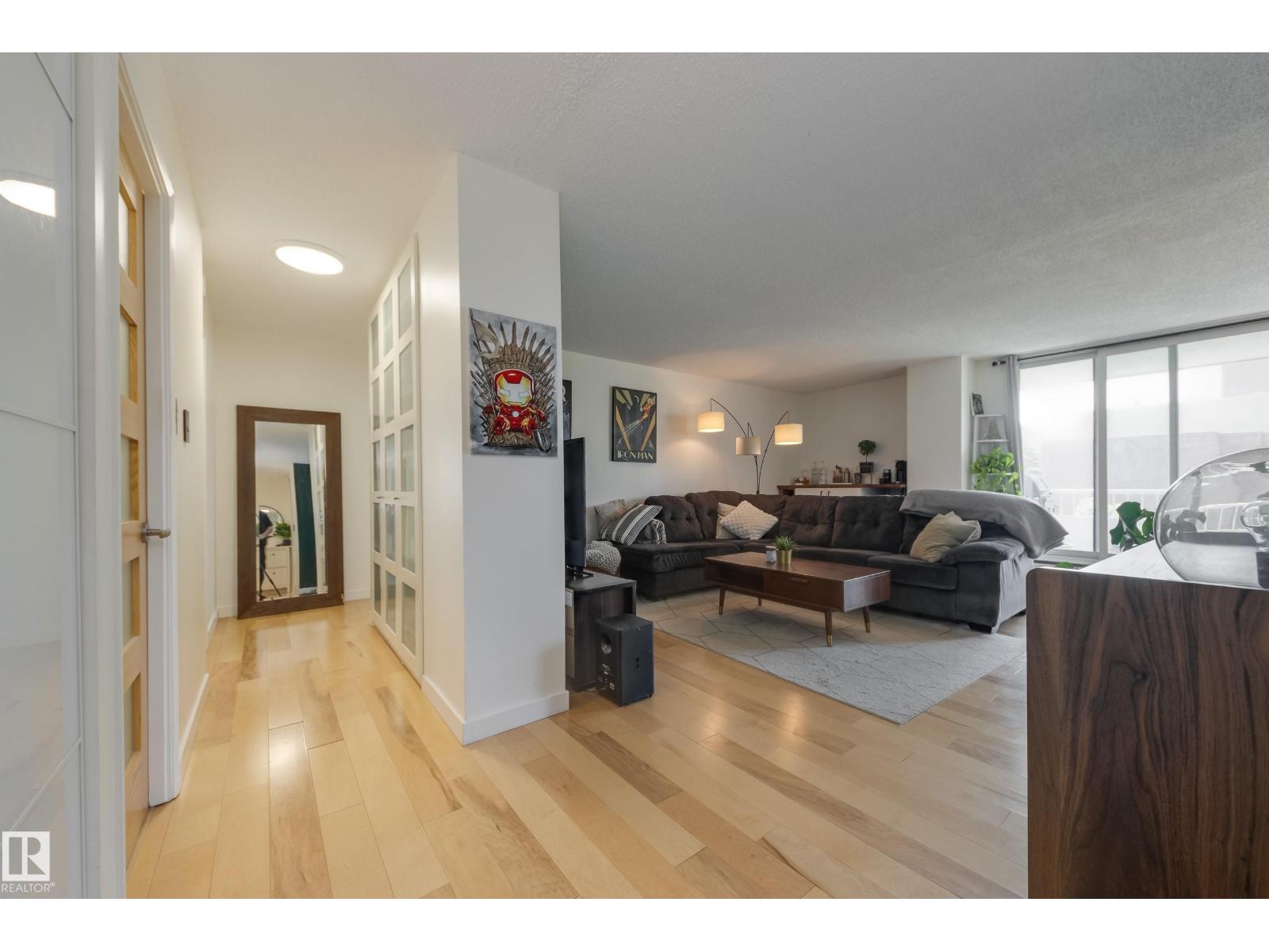 #504 9909 110 St Nw Property Photo 9