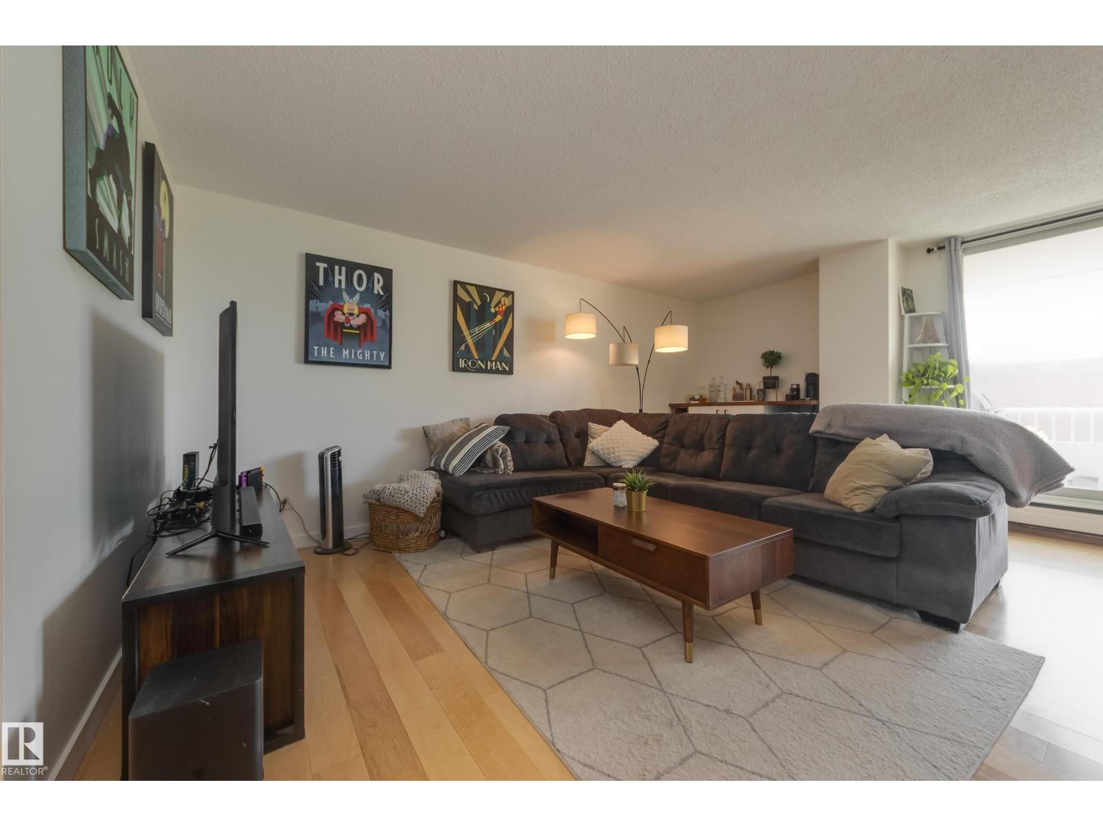 #504 9909 110 St Nw Property Photo 10