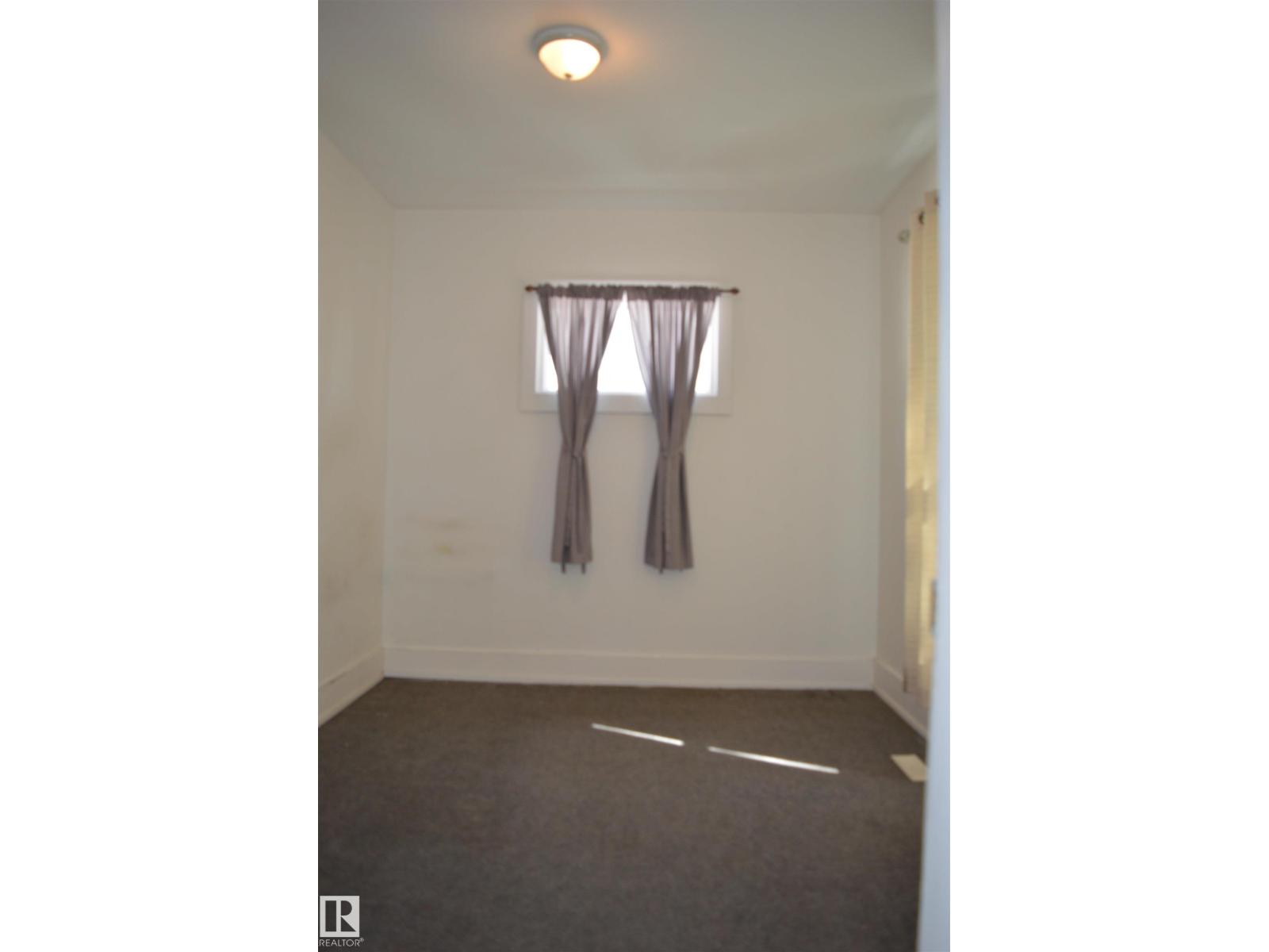 11920 78 St Nw Property Photo 5