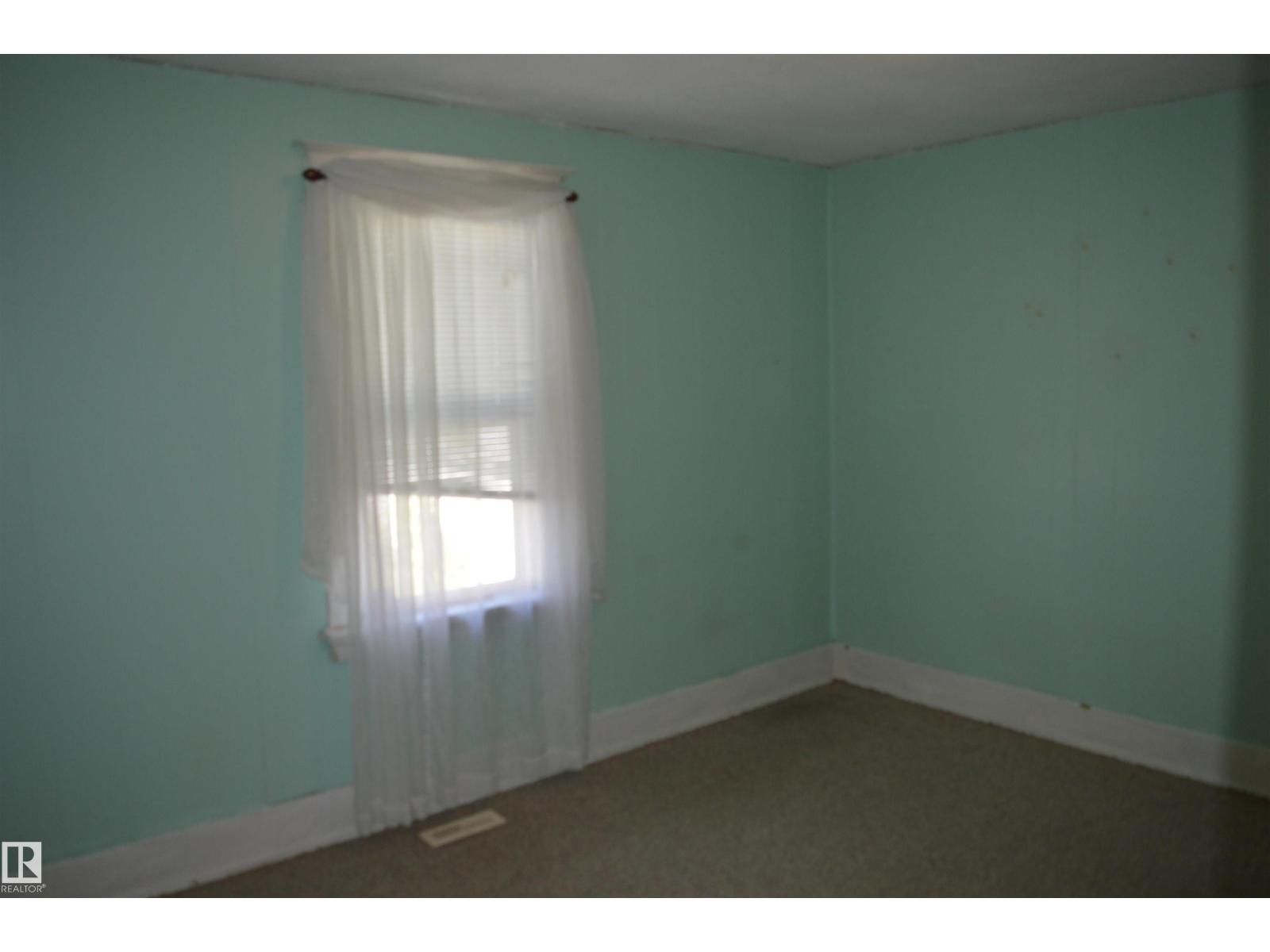 11920 78 St Nw Property Photo 10