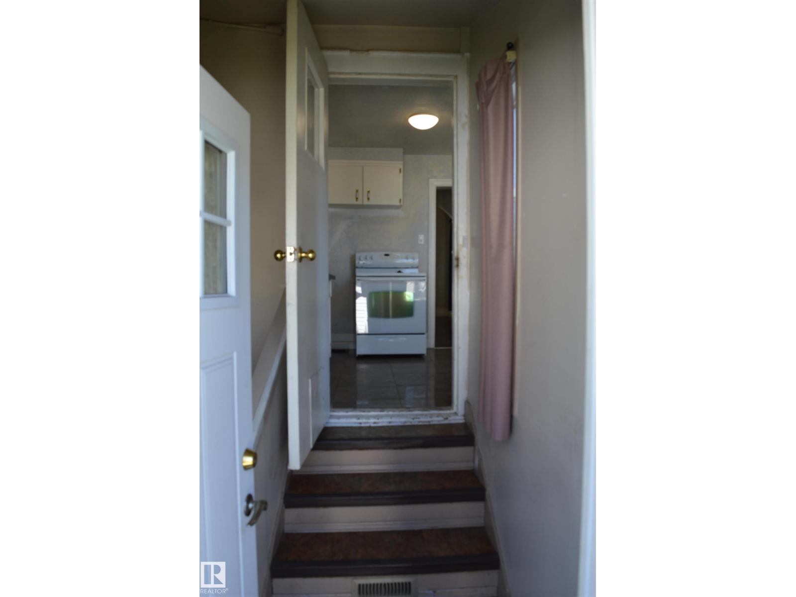 11920 78 St Nw Property Photo 12