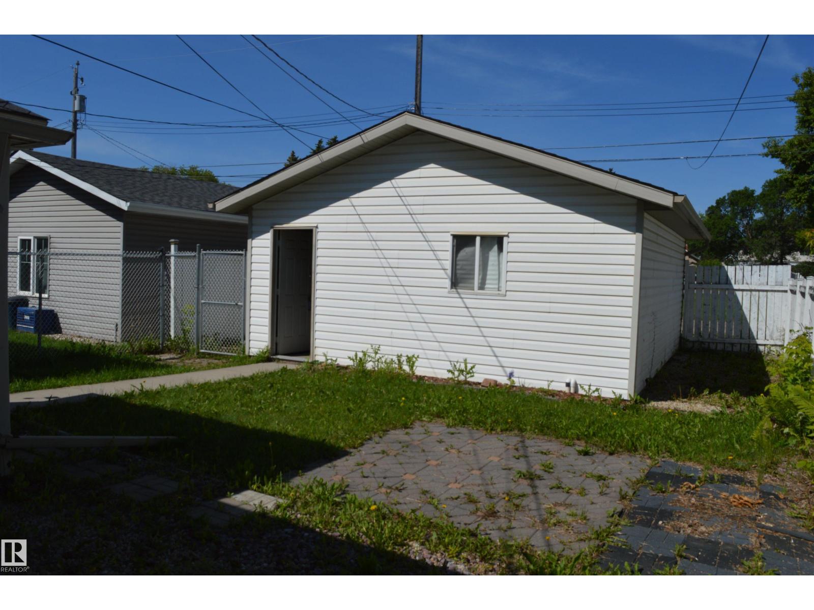 11920 78 St Nw Property Photo 13