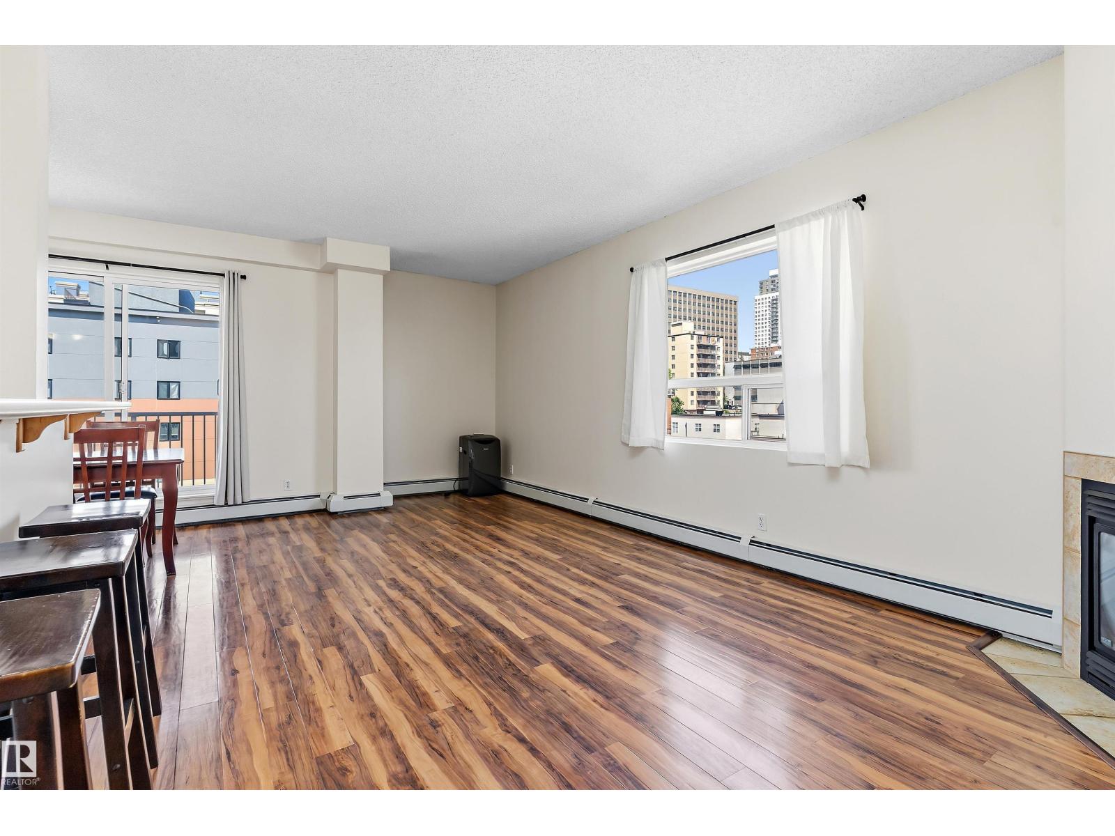 #1002 9707 105 St Nw Property Photo 17