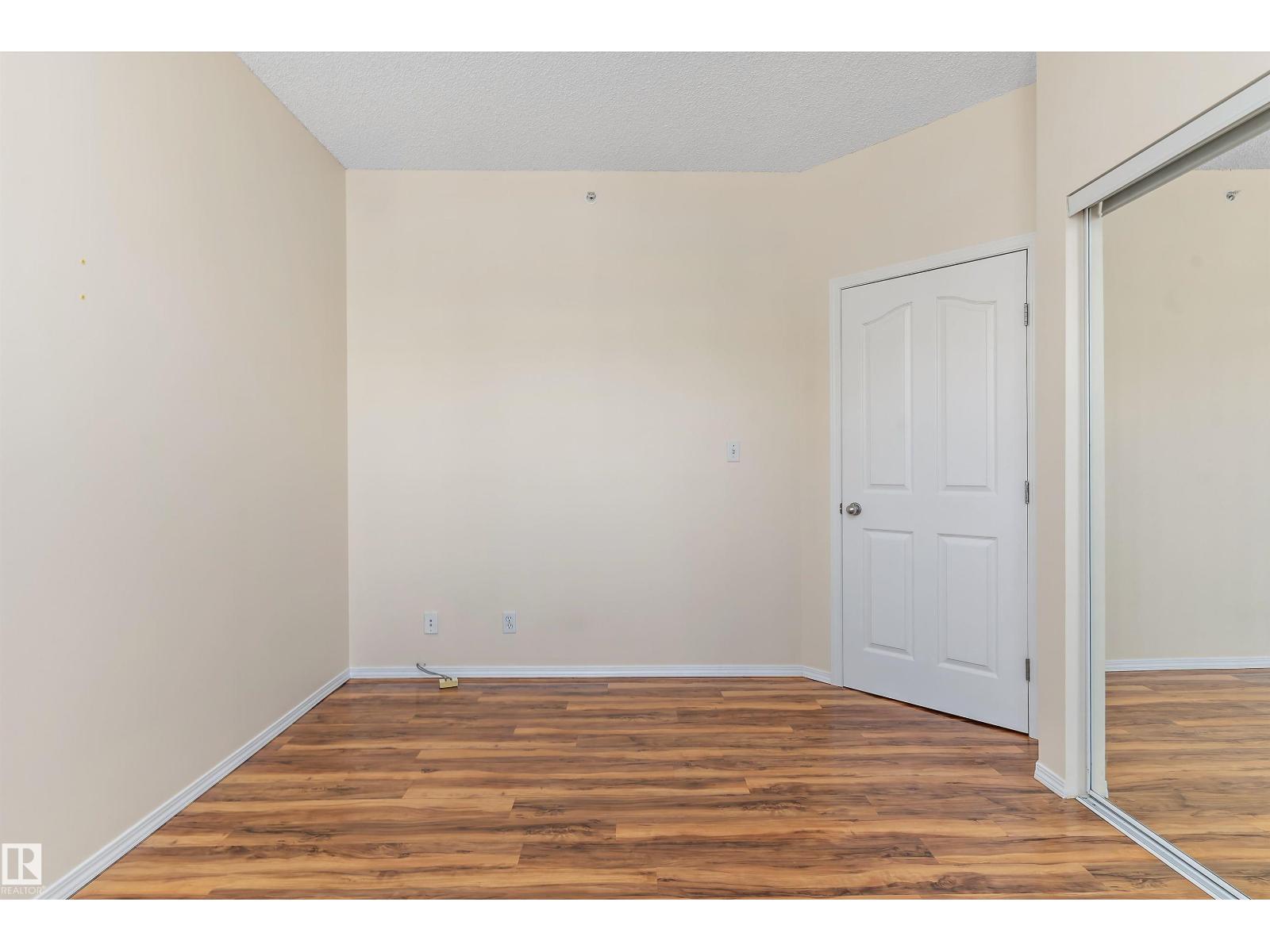 #1002 9707 105 St Nw Property Photo 19