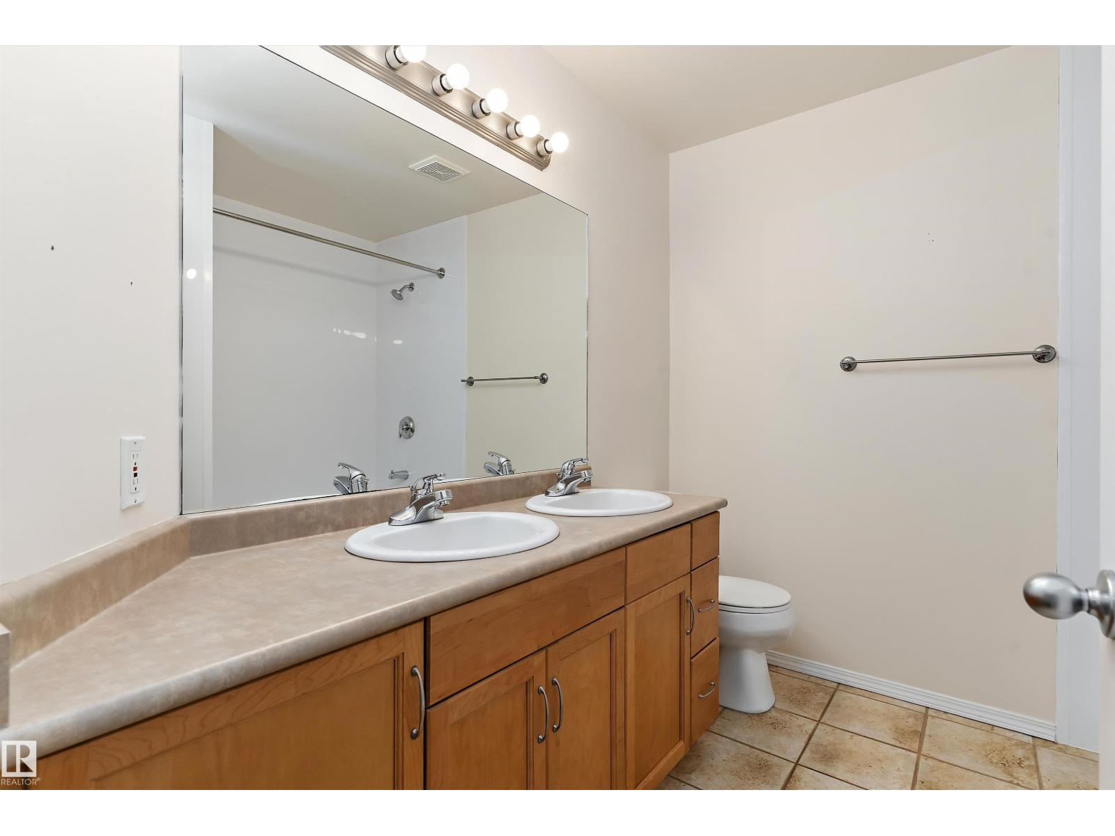 #1002 9707 105 St Nw Property Photo 20