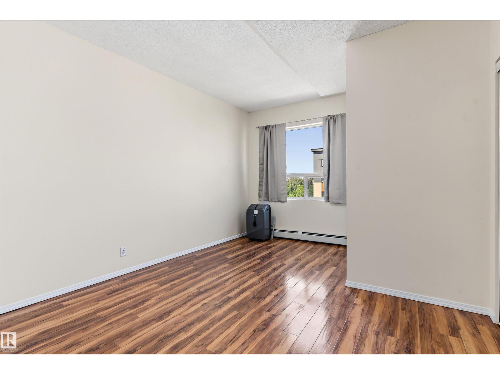 #1002 9707 105 St Nw Property Photo 22