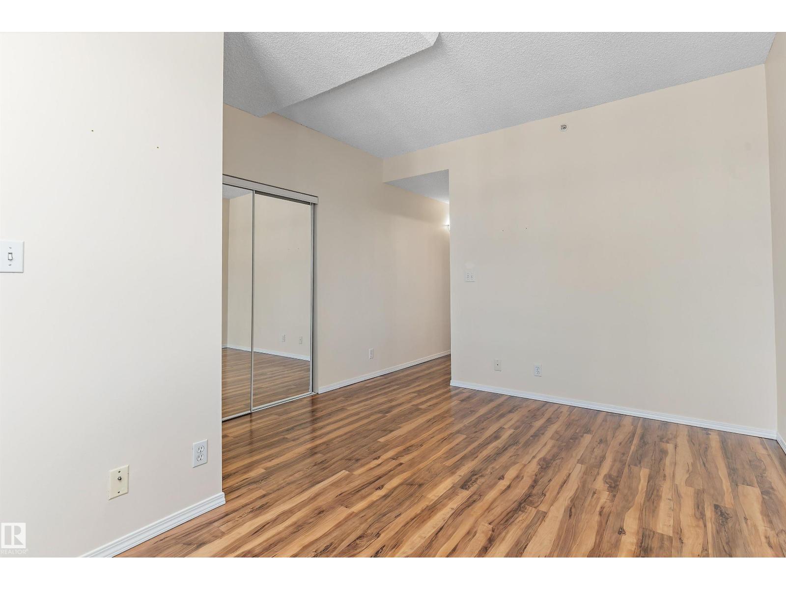 #1002 9707 105 St Nw Property Photo 23