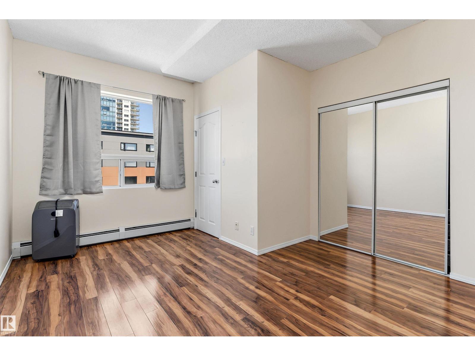 #1002 9707 105 St Nw Property Photo 24