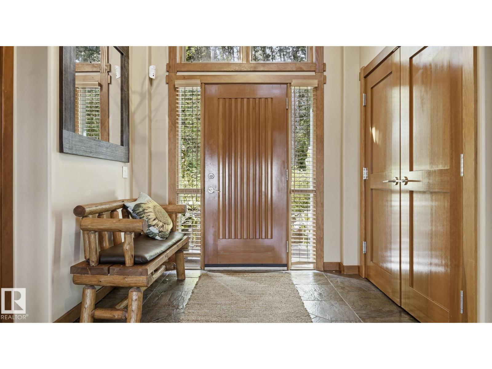 1067 1 Av Property Photo 5