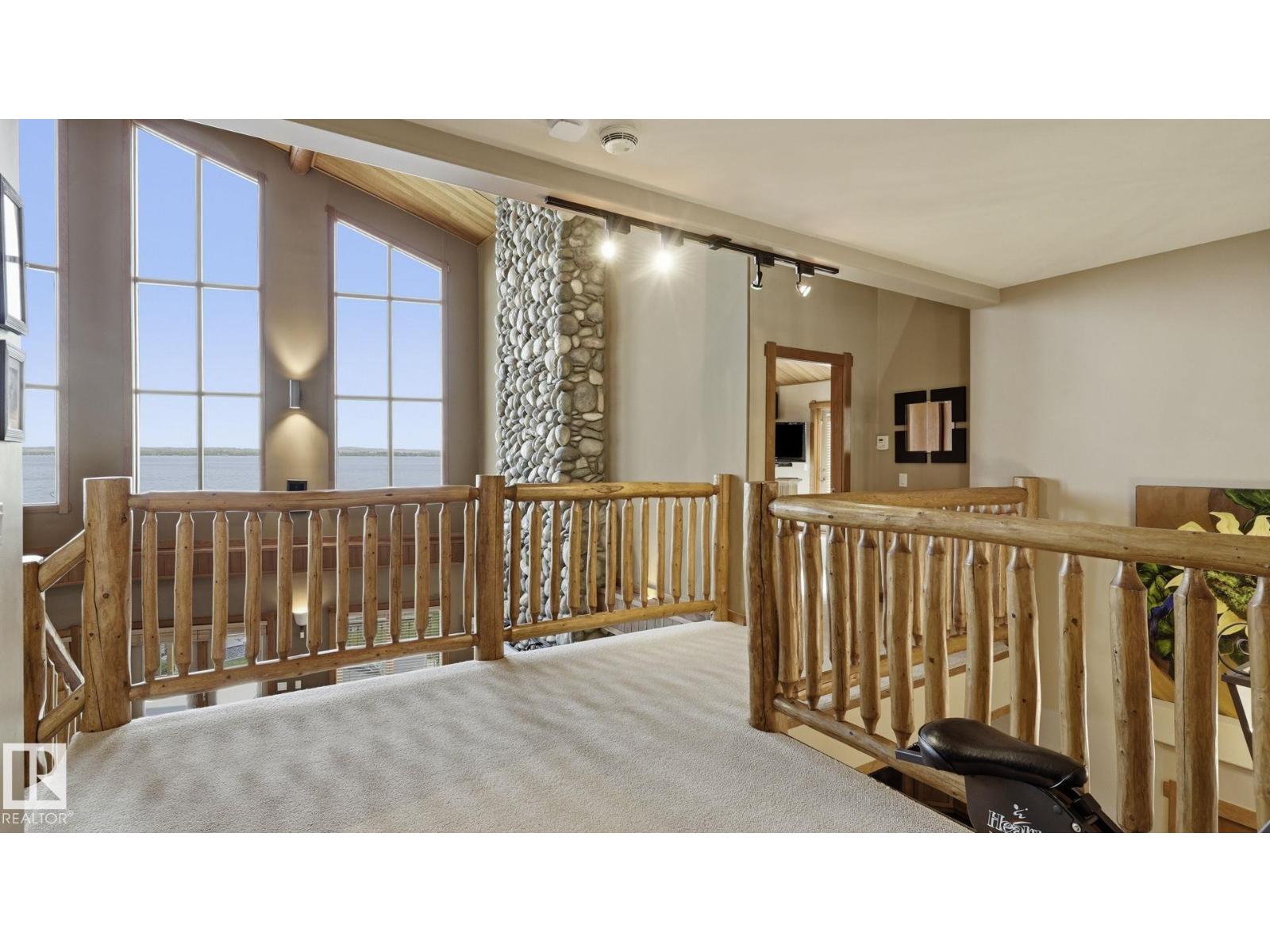 1067 1 Av Property Photo 27