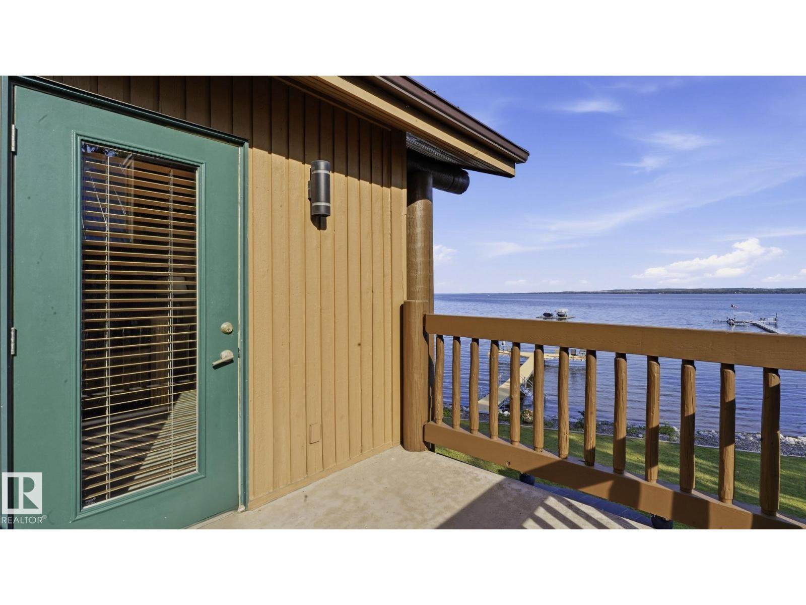 1067 1 Av Property Photo 37