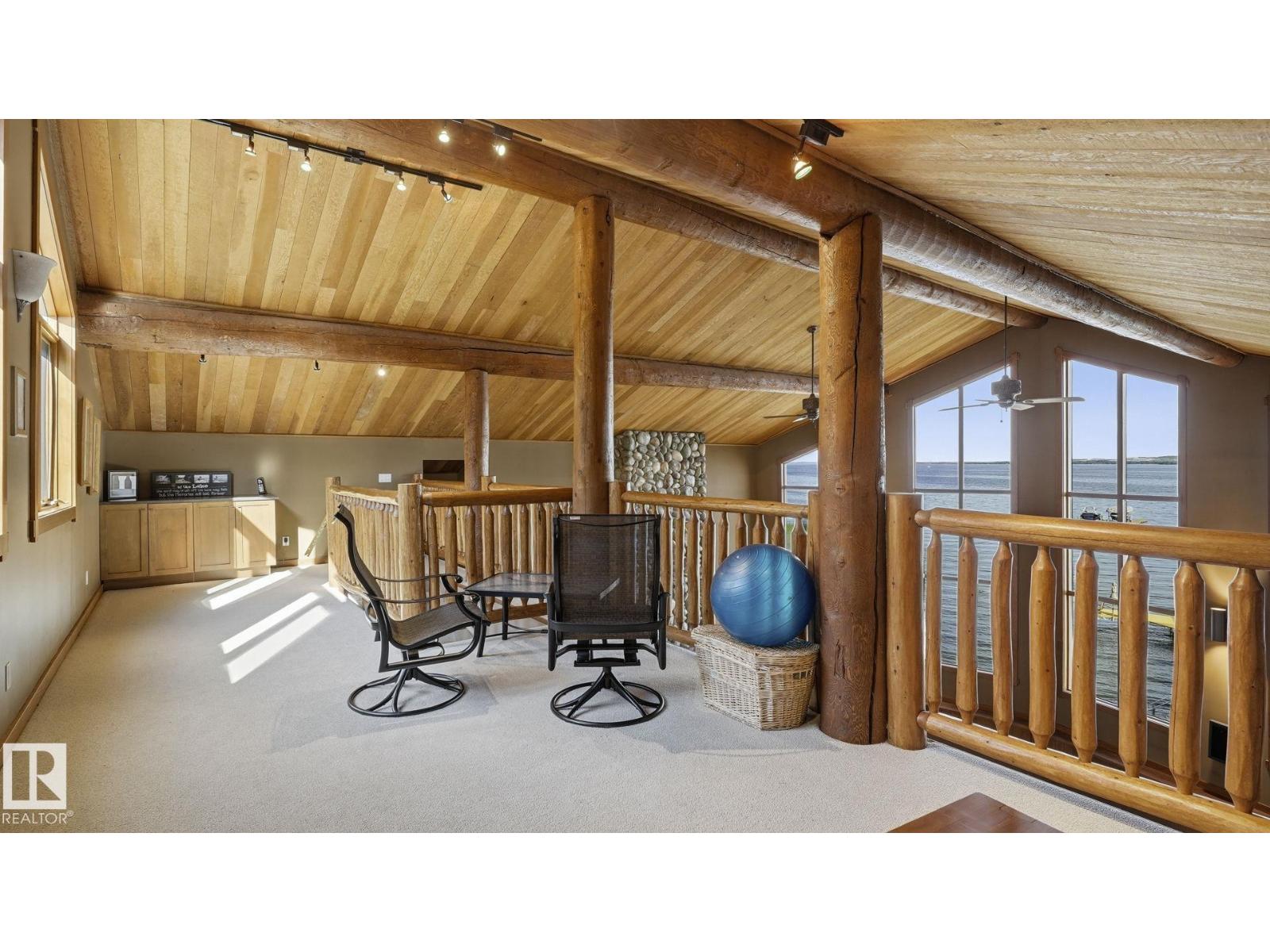 1067 1 Av Property Photo 44