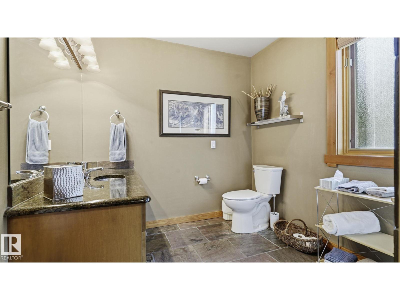 1067 1 Av Property Photo 48