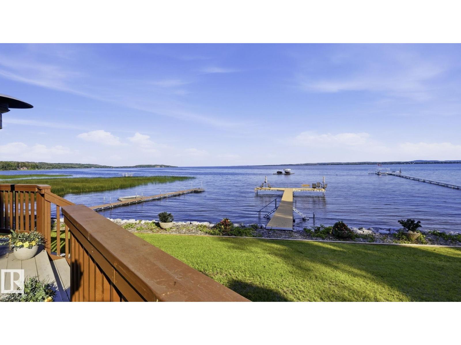 1067 1 Av Property Photo 52