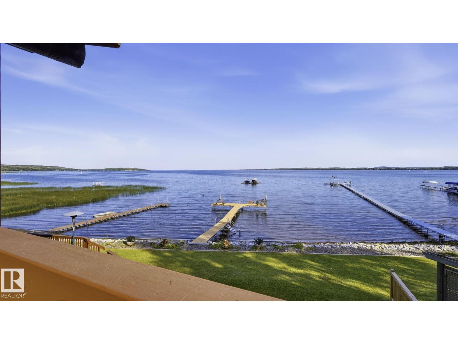 1067 1 Av Property Photo 54