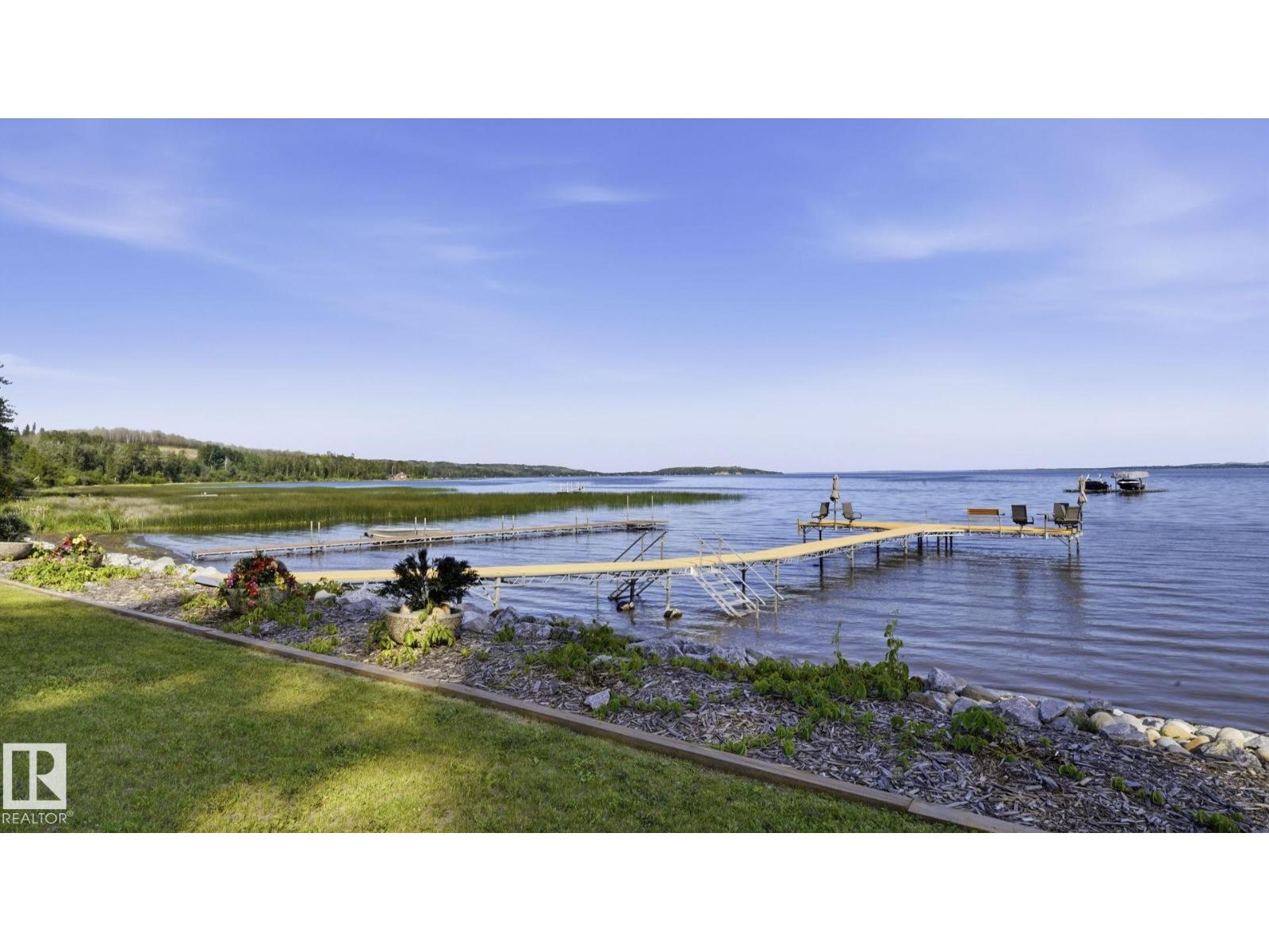 1067 1 Av Property Photo 57