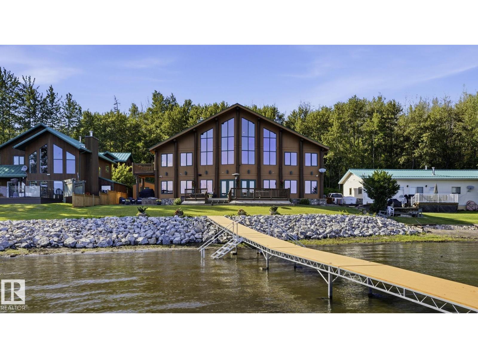 1067 1 Av Property Photo 60