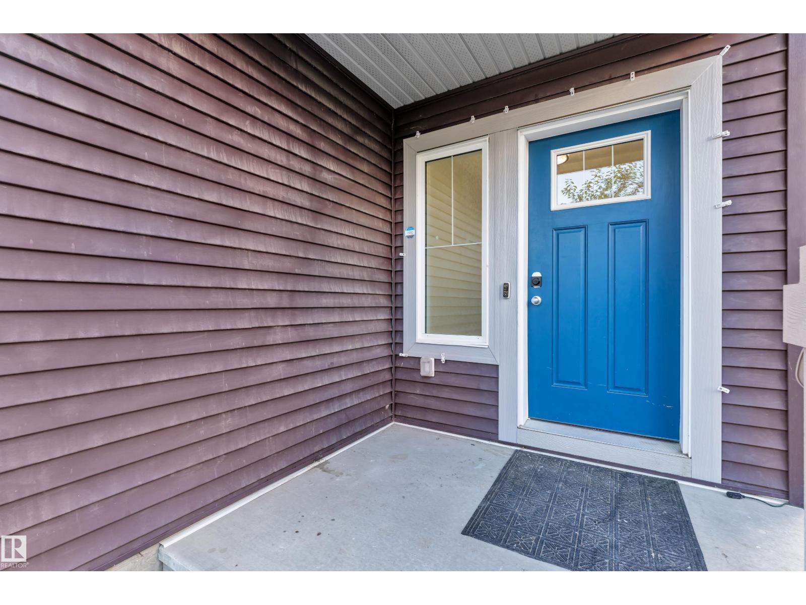 2268 Chokecherry Cl Sw Property Photo 3