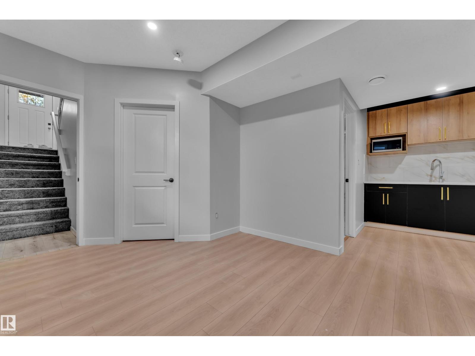 2268 Chokecherry Cl Sw Property Photo 29