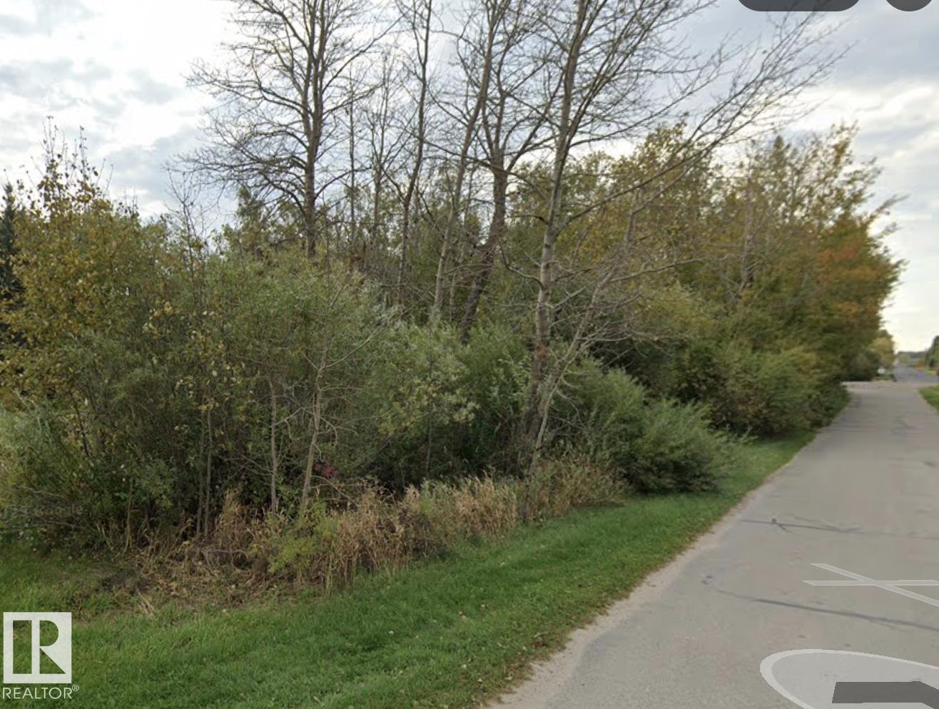 5000 60 St Property Photo 1