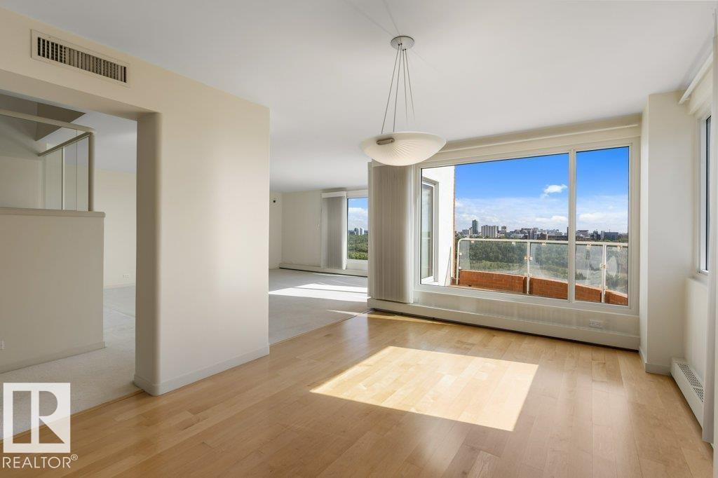 #1602 10010 119 St Nw Property Photo 8