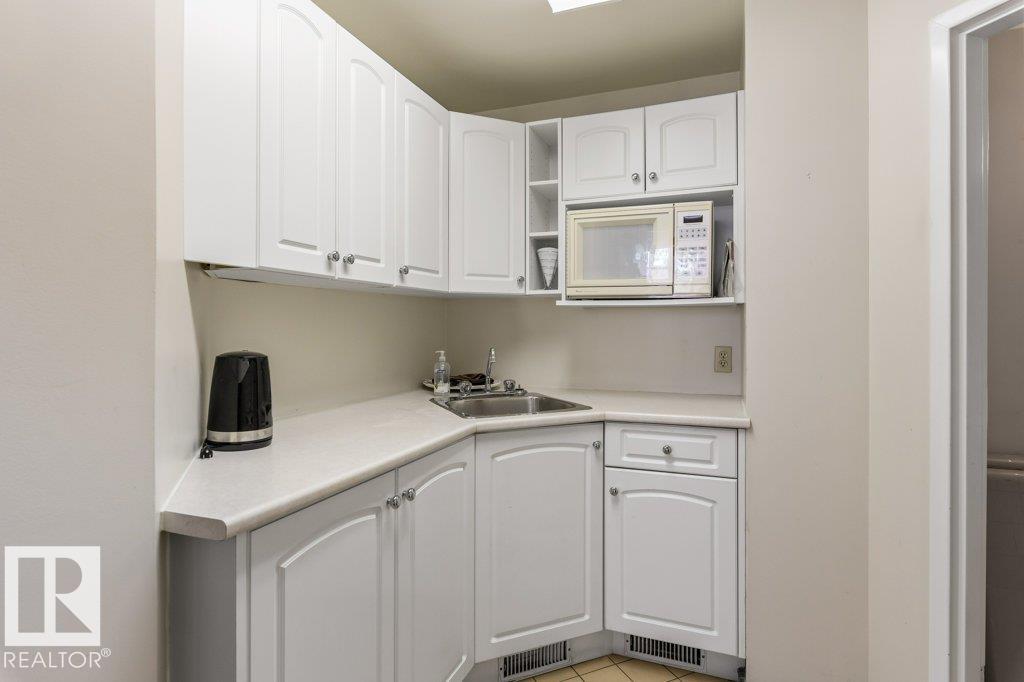 #1602 10010 119 St Nw Property Photo 41