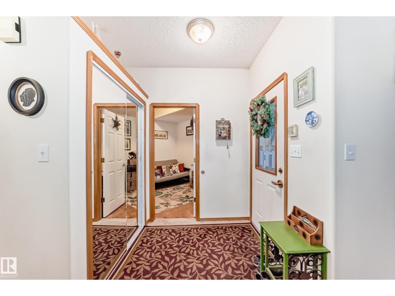 14 Linkside Pl Property Photo 5