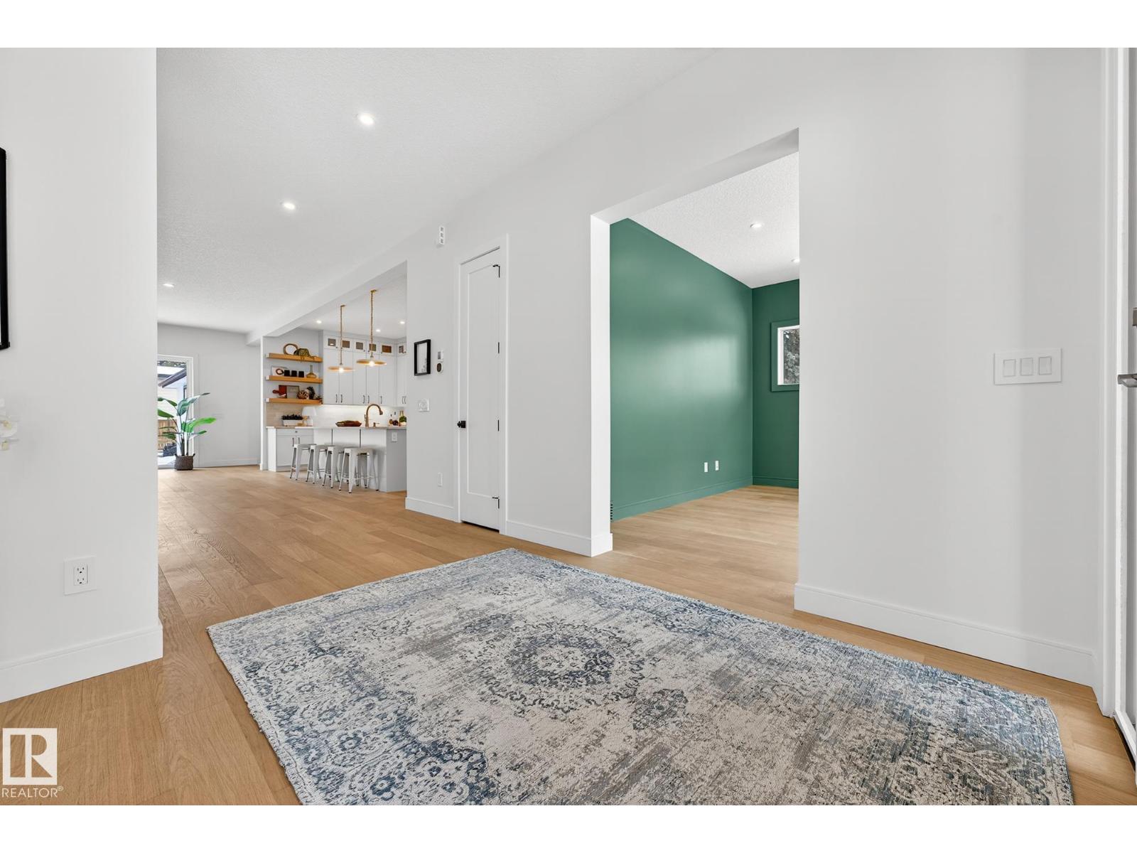 14004 89a Av Nw Property Photo 3