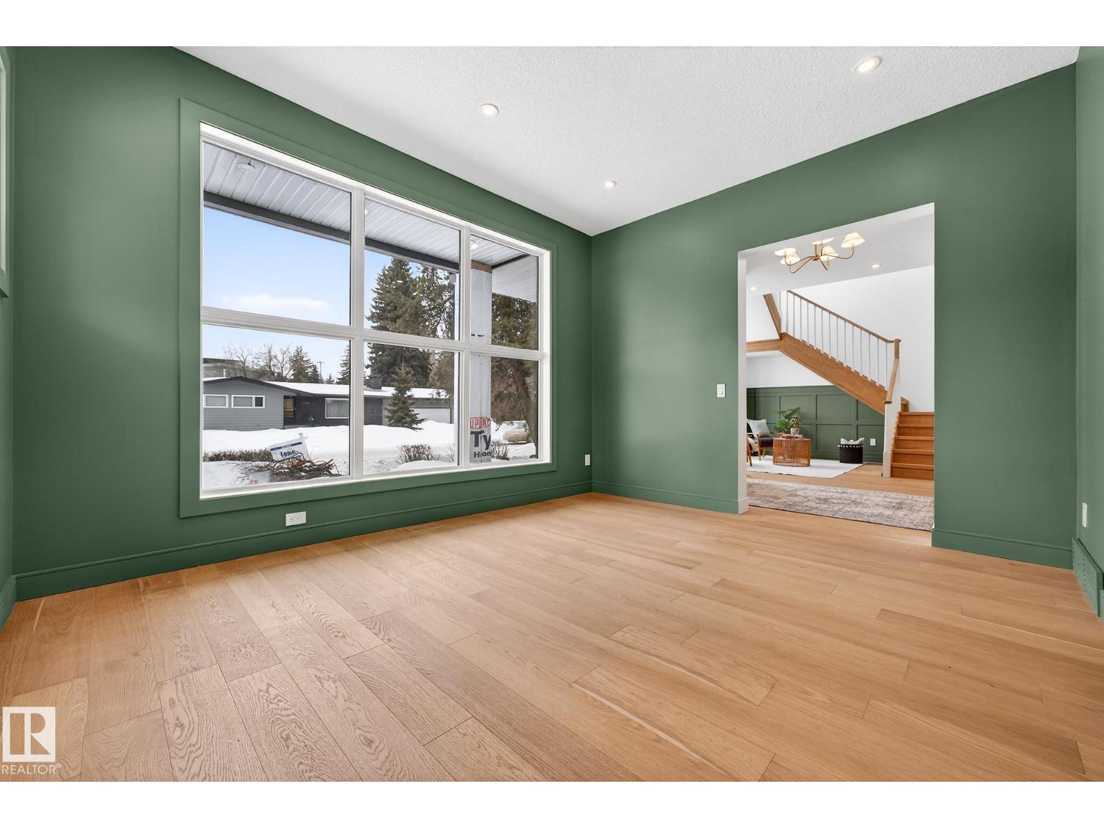 14004 89a Av Nw Property Photo 9