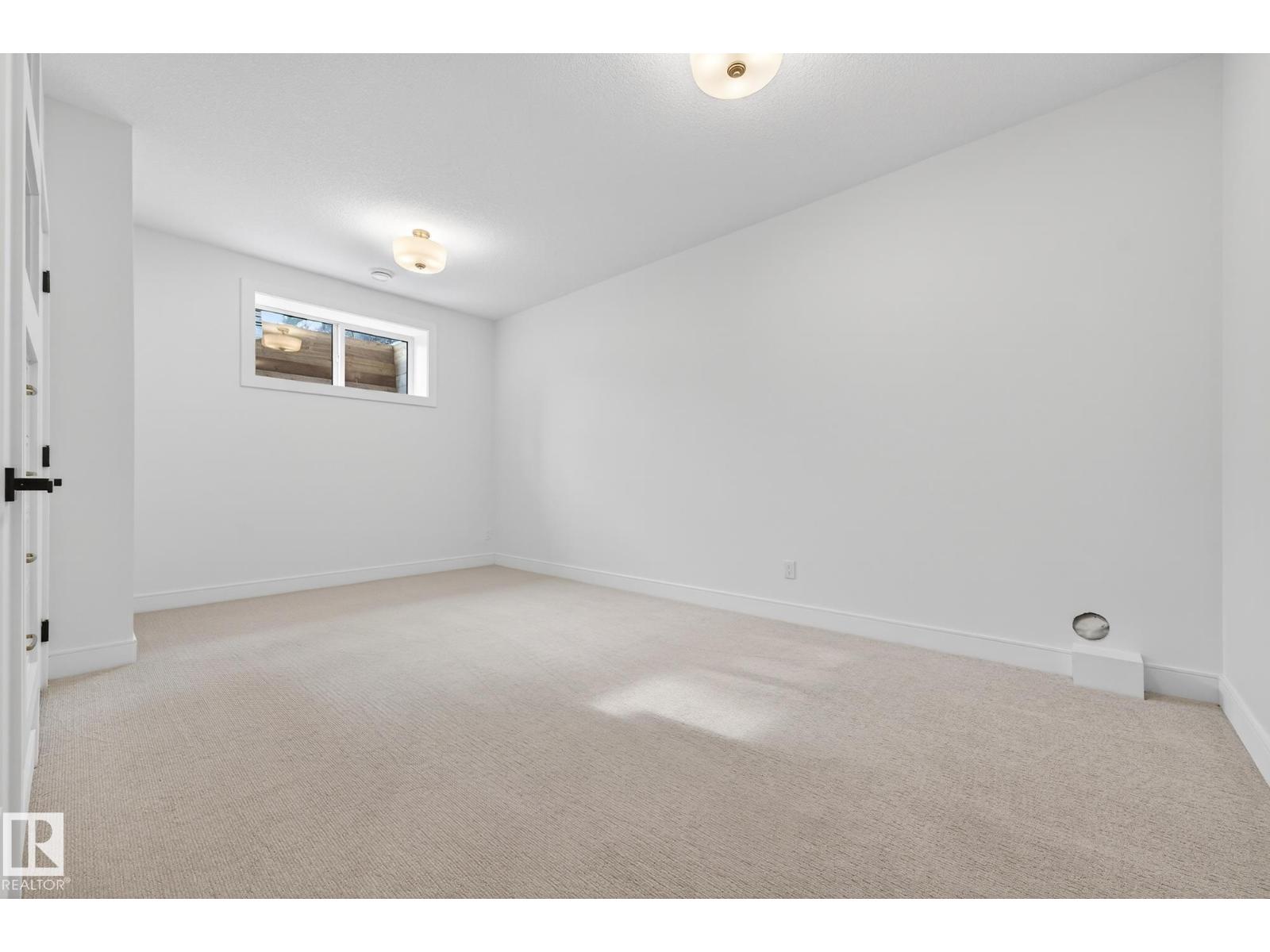 14004 89a Av Nw Property Photo 56