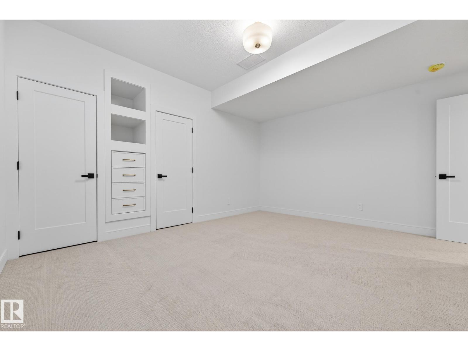 14004 89a Av Nw Property Photo 59