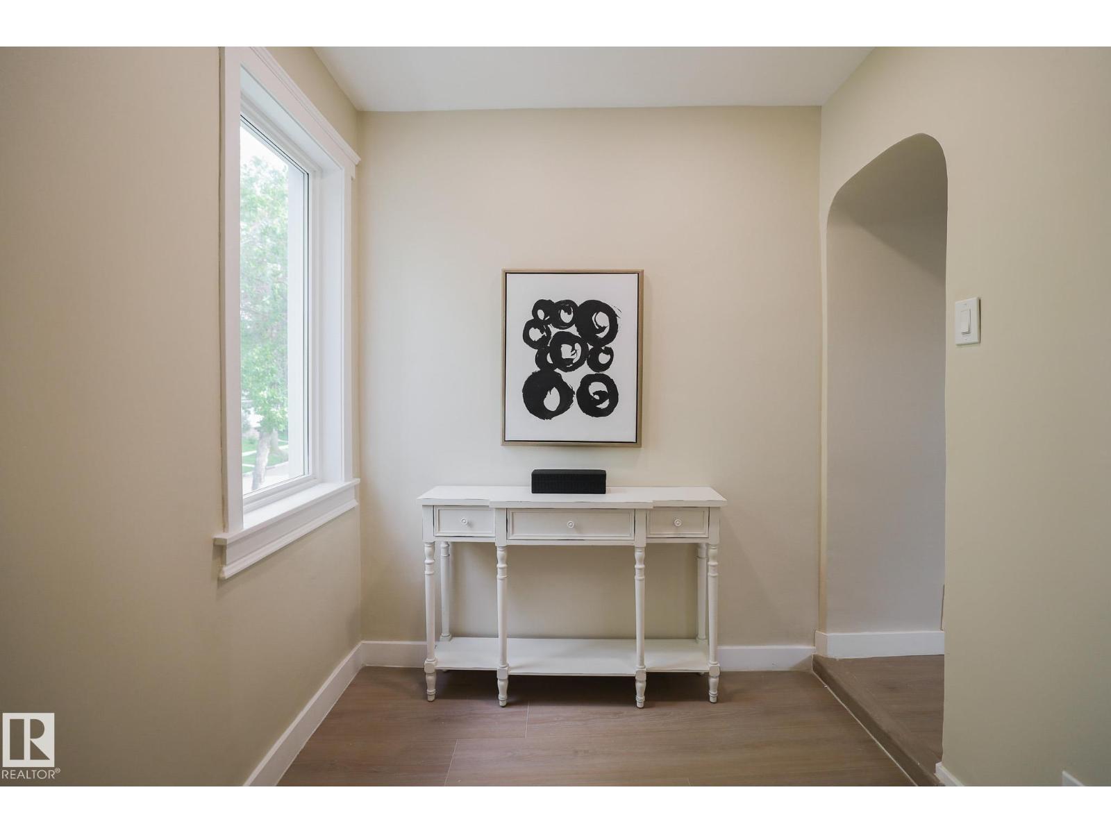 11536 95a St Nw Property Photo 21