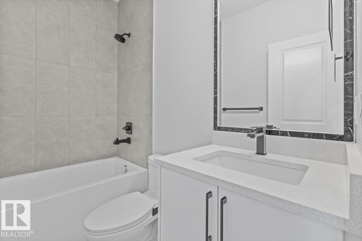 18 Juniper Wd Property Photo 22