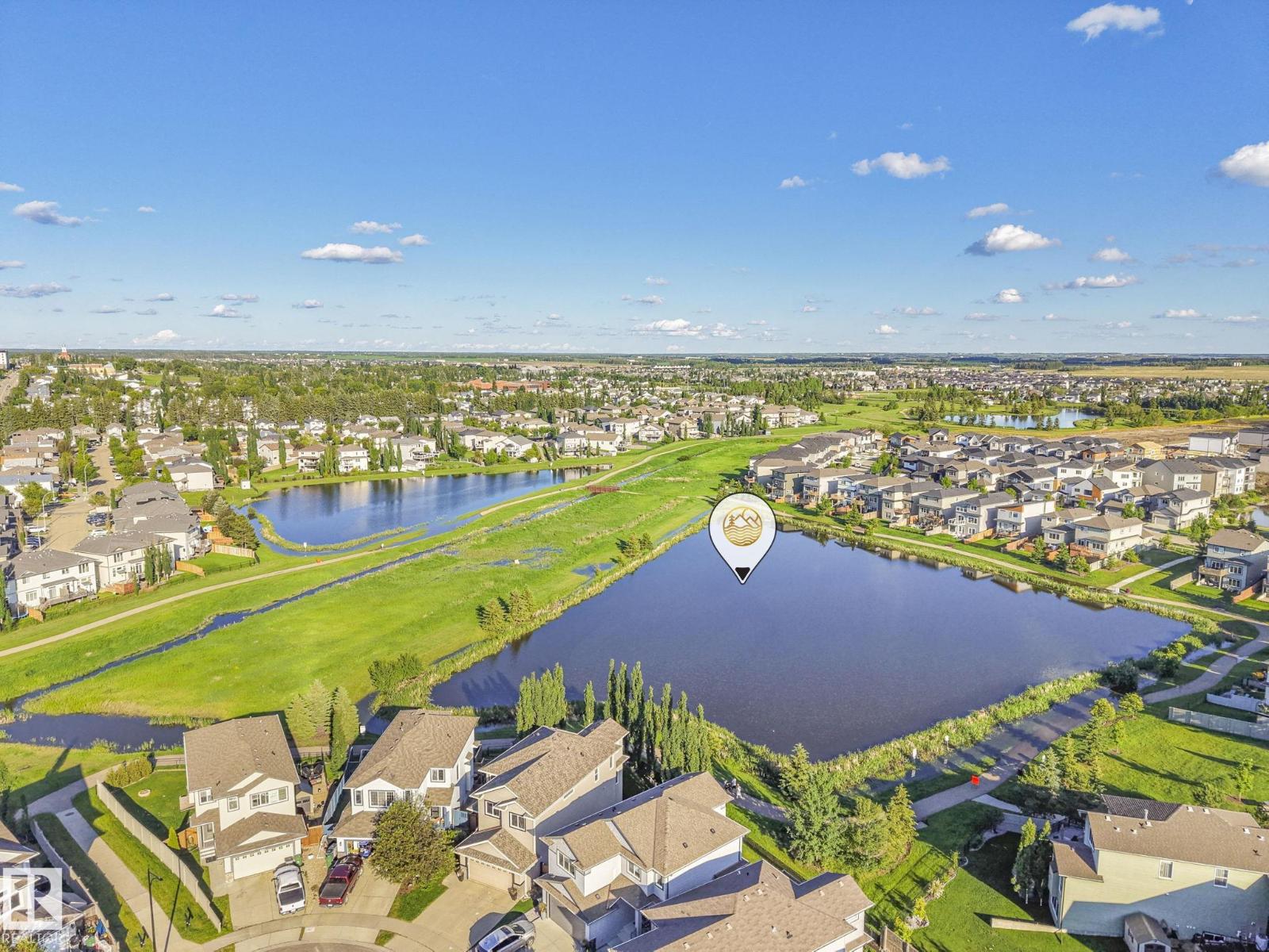 6608 51 Av Property Photo 12