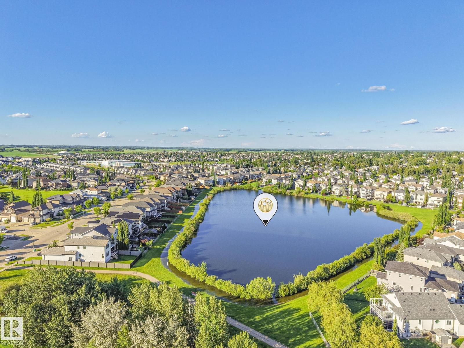 6608 51 Av Property Photo 14