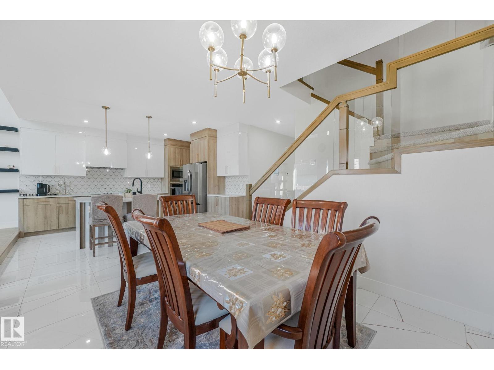 6608 51 Av Property Photo 36