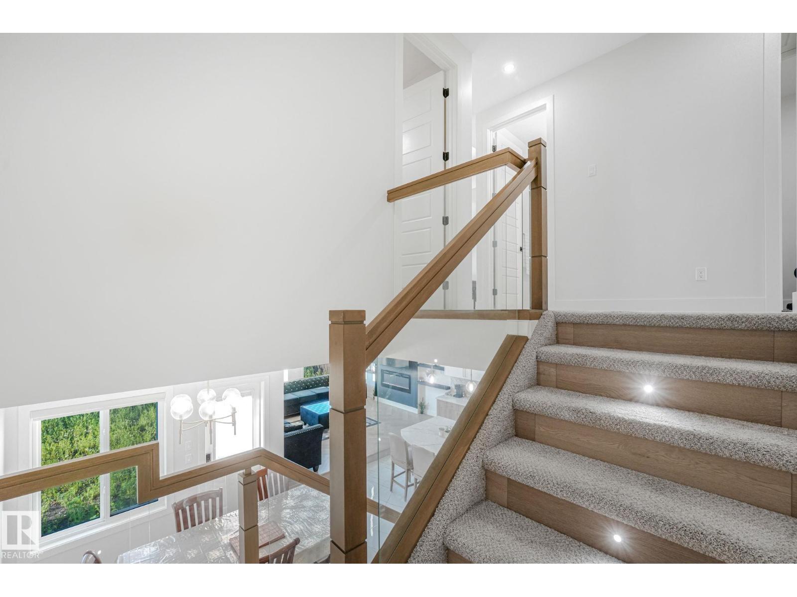 6608 51 Av Property Photo 42
